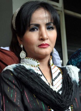 Hakim Gamang dengan Perkara Permohonan Pengesahan Anak Machica