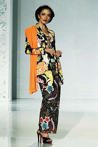 Adjie Notonegoro Its Me. Bazaar Wedding Exhibition 2012 at The Ballroom Ritz-Carlton Pacific Place. Jakarta. [Photo: Mohammad Abduh/Wolipop]