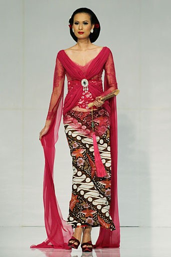 Adjie Notonegoro Its Me. Bazaar Wedding Exhibition 2012 at The Ballroom Ritz-Carlton Pacific Place. Jakarta. [Photo: Mohammad Abduh/Wolipop]