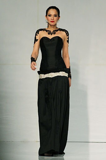 Adjie Notonegoro Its Me. Bazaar Wedding Exhibition 2012 at The Ballroom Ritz-Carlton Pacific Place. Jakarta. [Photo: Mohammad Abduh/Wolipop]