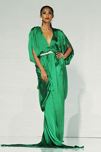 Adjie Notonegoro Its Me. Bazaar Wedding Exhibition 2012 at The Ballroom Ritz-Carlton Pacific Place. Jakarta. [Photo: Mohammad Abduh/Wolipop]