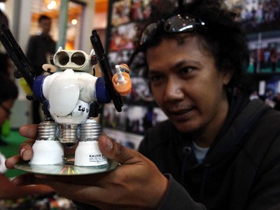 Robot-robot Unik dari Sampah