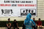 Mahasiswa Perbanas Demo Manajemen Kampus