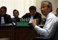 Hartadi merasa tidak perlu melakukan itu karena masih sibuk dengan pekerjaan sebagai Deputi Gubernur BI. Ramses/detikcom.