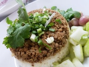 Berburu Sarapan Enak Nasi Tim Ayam Kampung