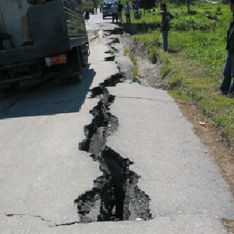 Foto akibat gempa Aceh yang kemungkinan palsu (Ist.) Foto akibat gempa Aceh yang kemungkinan palsu (Ist.)