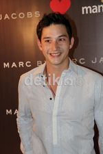 Mike Lewis Si Duda Keren