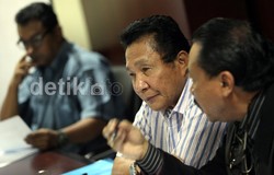 Pengurus PSSI dihadiri oleh Koordinator Tim Nasional Indonesia Bob Hippy.