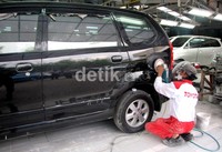 Untuk melakukan perbaikkan di Body and Painting Auto2000 terlihat sangat mudah. Dimana para konsumen harus melakukakan Reception Pocess, Setelah itu kendaraan konsumen dimasukan kedalam body repair process.