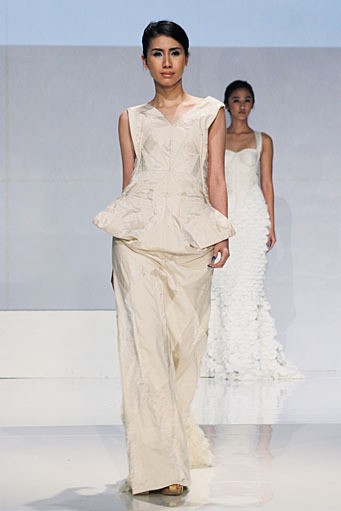 Jeffry Tan Special Celebration 2012 Collection. Bazaar Wedding Exhibition 2012 at The Ballroom Ritz-Carlton. Pacific Place. Jakarta. [Foto: Mohammad Abduh/Wolipop]