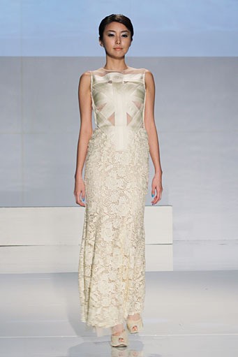 Jeffry Tan Special Celebration 2012 Collection. Bazaar Wedding Exhibition 2012 at The Ballroom Ritz-Carlton. Pacific Place. Jakarta. [Foto: Mohammad Abduh/Wolipop]