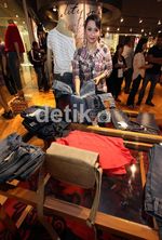 Yuk, Tukarkan Jeans Bekas Anda untuk Amal