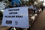 Foke Diminta Kembalikan Fungsi Trotoar