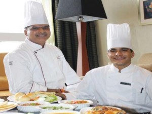 United Taste of Indian Food Racikan Chef Vijay Deokar