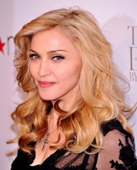 Madonna berpose saat merilis parfumnya Truth Or Dare pada 12 April di New York, Amerika Serikat. (Getty Images).