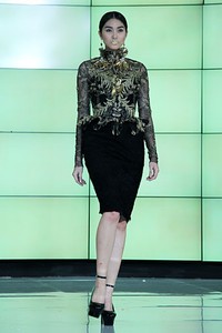 Sapto Djojokartiko Noir et Blanc The Ultimate Style. Fashion Nation 2012 for Audi Fashion Sixth Nation at Senayan City. Jakarta. [Foto: Mohammad Abduh/Wolipop]