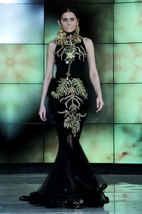 Sapto Djojokartiko Noir et Blanc The Ultimate Style. Fashion Nation 2012 for Audi Fashion Sixth Nation at Senayan City. Jakarta. [Foto: Mohammad Abduh/Wolipop]