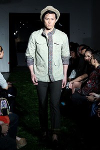 Didiet Maulana Tropical Painting. Ikat Indonesia Pour Homme. SCBD Lot. 14 Sudirman. Jakarta. [Fot: Mohammad Abduh/Wolipop]