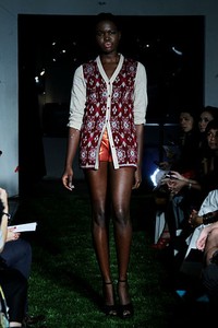 Didiet Maulana Tropical Painting. Ikat Indonesia Pour Homme. SCBD Lot. 14 Sudirman. Jakarta. [Fot: Mohammad Abduh/Wolipop]