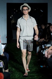 Didiet Maulana Tropical Painting. Ikat Indonesia Pour Homme. SCBD Lot. 14 Sudirman. Jakarta. [Fot: Mohammad Abduh/Wolipop]