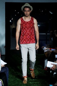 Didiet Maulana Tropical Painting. Ikat Indonesia Pour Homme. SCBD Lot. 14 Sudirman. Jakarta. [Fot: Mohammad Abduh/Wolipop]