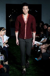 Didiet Maulana Tropical Painting. Ikat Indonesia Pour Homme. SCBD Lot. 14 Sudirman. Jakarta. [Fot: Mohammad Abduh/Wolipop]