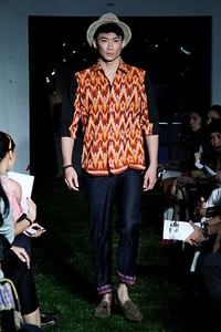 Didiet Maulana Tropical Painting. Ikat Indonesia Pour Homme. SCBD Lot. 14 Sudirman. Jakarta. [Fot: Mohammad Abduh/Wolipop]