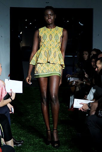 Didiet Maulana Tropical Painting. Ikat Indonesia Pour Homme. SCBD Lot. 14 Sudirman. Jakarta. [Fot: Mohammad Abduh/Wolipop]