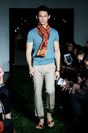 Didiet Maulana Tropical Painting. Ikat Indonesia Pour Homme. SCBD Lot. 14 Sudirman. Jakarta. [Fot: Mohammad Abduh/Wolipop]