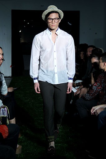 Didiet Maulana Tropical Painting. Ikat Indonesia Pour Homme. SCBD Lot. 14 Sudirman. Jakarta. [Fot: Mohammad Abduh/Wolipop]