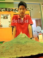 Siswa SMP-SMA Kesatuan Bangsa Gelar Pameran Sains