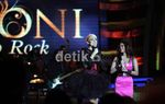Dewi Persik Nge-Rock dengan Musik Melayu