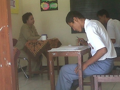 Waduh! Soal Listening UN Nyasar ke Sekolah Tuna Rungu