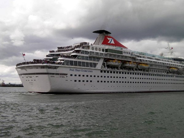 Titanic dan Suara Klakson Kapal di Tengah Malam