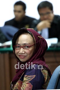 Nunun mengaku perlu menjelaskan secara detil siapa sosok Indah Pramurti itu. Dia tidak ingin ada lagi pihak yang terus mengait-ngaitkan Indah dengan kasus yang tengah menimpanya. Ramses/detikcom.