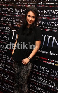 Wanita kelahiran 24 Mei 1978 itu kembali bermain film layar lebar yang berjudul the Witness.