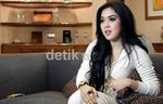 Gaya Bling-bling Syahrani