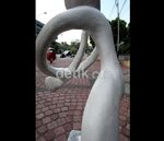 Patung Cantik yang Bikin Nyaman Pedestrian