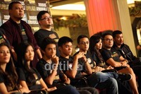 Marsha Timothy tampil dengan sangat total dalam film terbarunya itu meskipun harus beradegan dengan sangat menyeramkan dan menakutkan