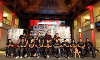 Sayang, dalam penampilannya kali ini Marsha tak disandingkan lagi dengan Fachri, melainkan bermain bersama Rio dewanto dan Surya Saputra