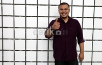 Joko sengaja memilih Rio Dewanto sebagai pemeran utamanya dalam film tersebut karena kualitas aktingnya tak diragukan lagi.