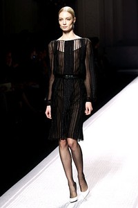 Alberta Ferretti, Fall/Winter 2012. Milan Fashion Week 2012. [Photo by Vittorio Zunino Celotto/Getty Images]