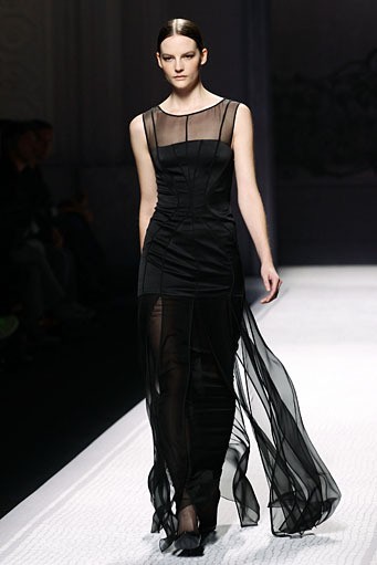 Alberta Ferretti, Fall/Winter 2012. Milan Fashion Week 2012. [Photo by Vittorio Zunino Celotto/Getty Images]