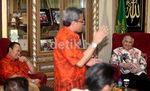 Batik Ngejreng Gambar Monas a la Hidayat-Didik