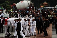 Sudomo dimakamkan secara militer pukul 09.00 WIB.