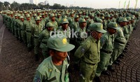 Hadir juga ratusan Hansip.