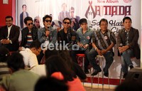Sebanyak 13 buah lagu disajikan dalam album terbaru Armada.