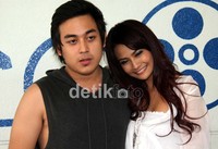 Berhembus kabar hubungan cinta Vanessa dan Santiago tak direstui oleh orang tua Vanessa. Jenas/detikcom.