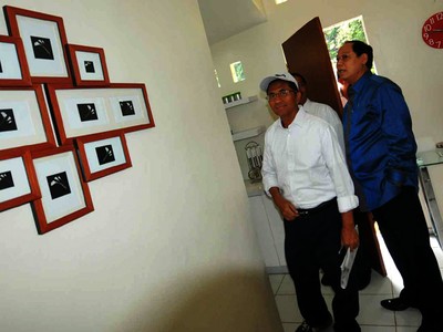 Dahlan Iskan Lihat Rumah Murah