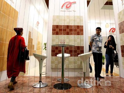 Cek Keramik Pilihan di Pameran Ini